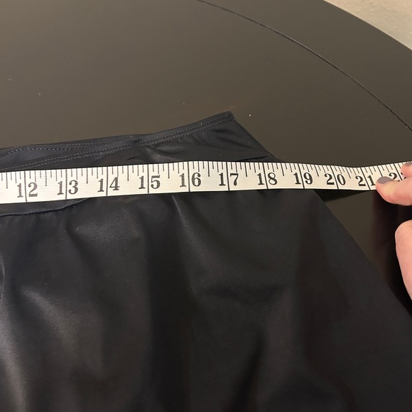 Black Swim Skirt, Women’s Size 18W, new without tags - Picture 3 of 7